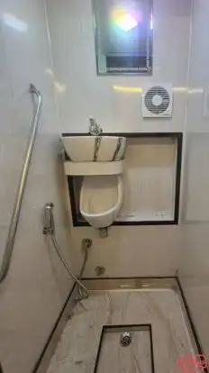 Somnath Travels Bus-Amenities Image