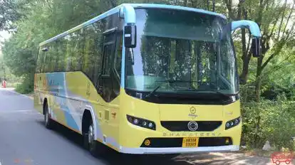 A N Holidays Bus-Front Image