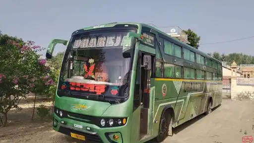 Dhareja Travels Bus-Front Image