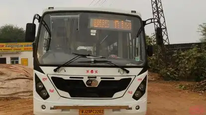 Deepak Travels Bus-Front Image