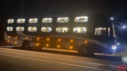 Sindh Travels Bus-Side Image