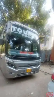 Hans India Tour Bus-Front Image