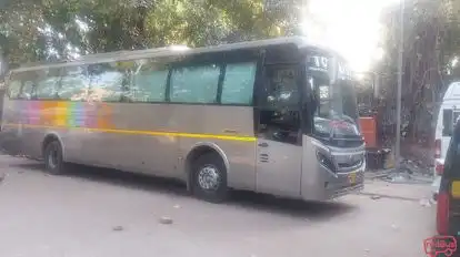 Hans India Tour Bus-Side Image