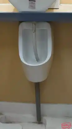 Rajdhani Travels Bus-Amenities Image