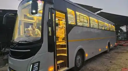 Asian's Shina Tour & Travels (Swoyambhu Manjushree Yatayat P. LTD) Bus-Side Image