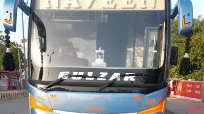 Gulzar Tours & Travels (Delhi) Bus-Front Image