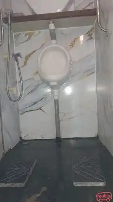 Gulzar Tours and Travels (Delhi) Bus-Amenities Image