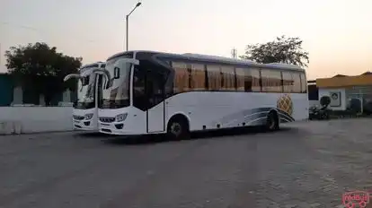 Shiv Gouri Bus-Side Image
