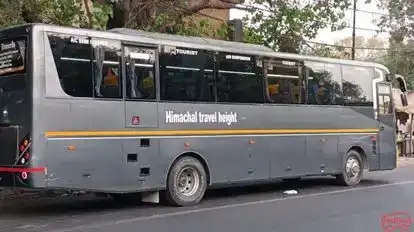 Himachal Travels Height Bus-Side Image