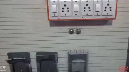 Sravan Travels Bus-Amenities Image