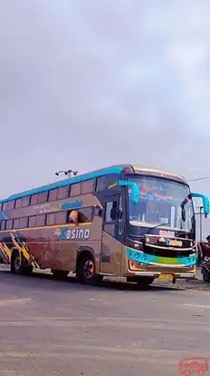 Yadunandan Travels Bus-Side Image