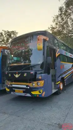 Yadunandan Travels Bus-Side Image