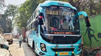 SHREE NEW SANTINATH TRAVELS Bus-Side Image