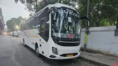 PAL Travel Lines Bus-Front Image