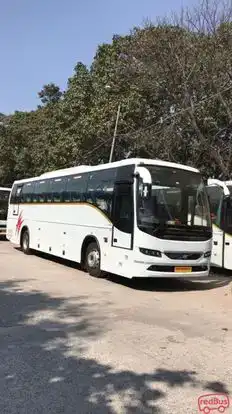 PAL Travel Lines Bus-Front Image