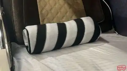 SRI MARUTHI TRAVELS Bus-Amenities Image