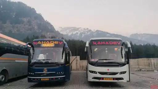 MAHADEV TRAVELS Bus-Front Image