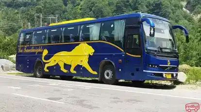 Leo Travel heights Bus-Side Image