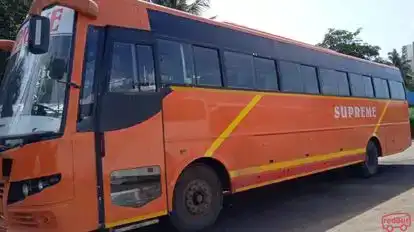 SUPREME HOLIDAYS Bus-Side Image