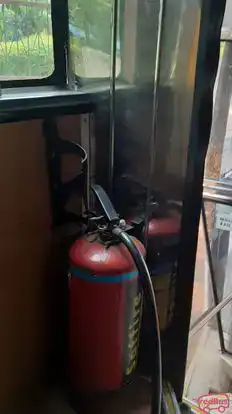 SUPREME HOLIDAYS Bus-Amenities Image