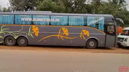 SUNNY BUS Bus-Side Image