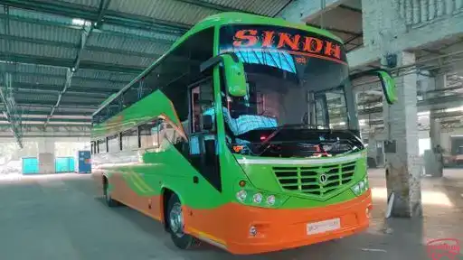 Sindh Radhe Travels Bus-Front Image