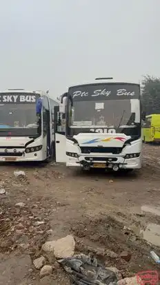 PTC-SkyBus Bus-Front Image