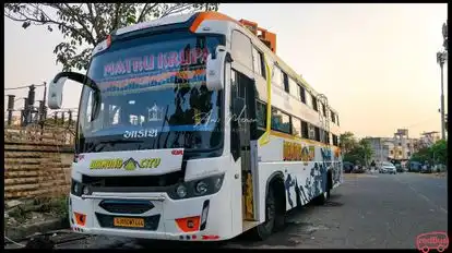 Matrukrupa Travels Bus-Front Image