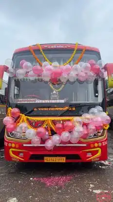 Kakadiya Travels Bus-Front Image