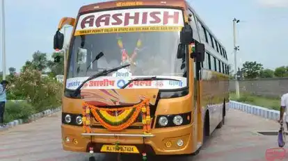 AASHISH TRAVELS Bus-Front Image