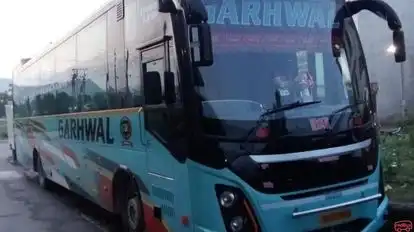 Garhwal Travels  Bus-Side Image