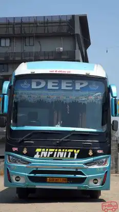 New Deep Travels Bus-Front Image