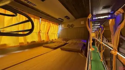 GOLDEN POWER TRAVELS Bus-Amenities Image