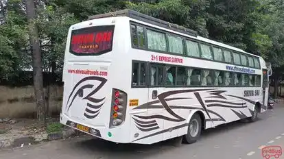SHIVA SAI TRAVELS Bus-Side Image