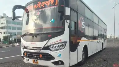 SIDDHESHWAR TOURS AND TRAVELS Bus-Side Image