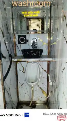 Malani Travels Bus-Amenities Image