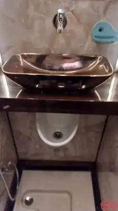 Devraj Travels Bus-Amenities Image