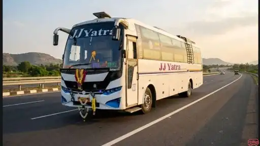 J J YATRA  Bus-Front Image