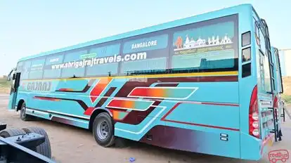 SHREE GAJRAJ Travels Bus-Side Image
