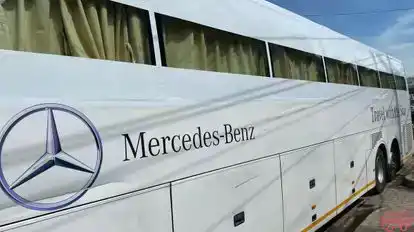 NEW PIYAR BUS SERVICE PVT LTD Bus-Side Image