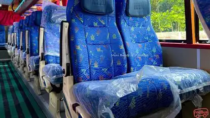 MOON TRAVELS Bus-Seats Image