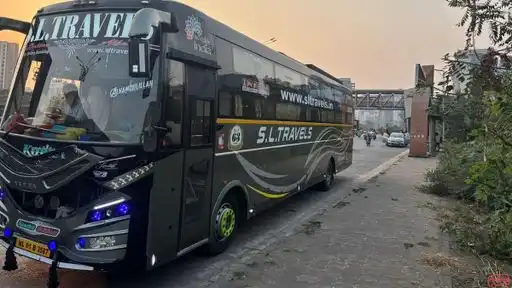 SL Travels Bus-Front Image