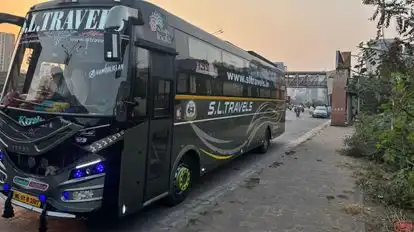 SL Travels Bus-Front Image
