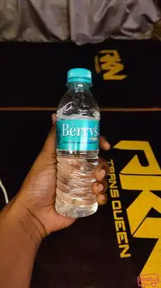 RKN Transqueen Bus-Amenities Image