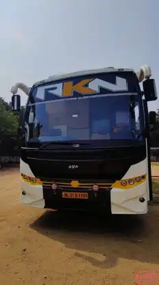 RKN Transqueen Bus-Front Image