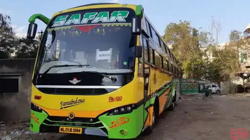 Safar Travels Bus-Front Image