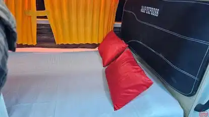 Jaap Express Bus-Amenities Image
