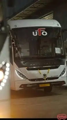 UFO Bus Bus-Front Image