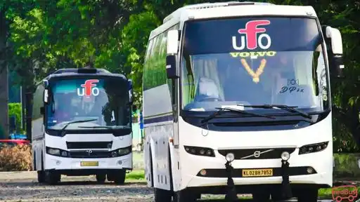 UFO Bus Bus-Front Image