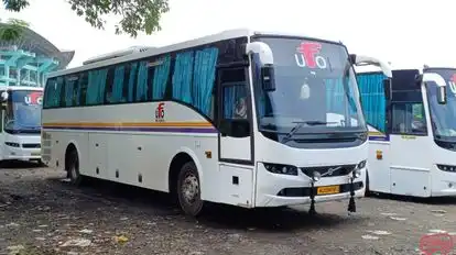 UFO Bus Bus-Front Image